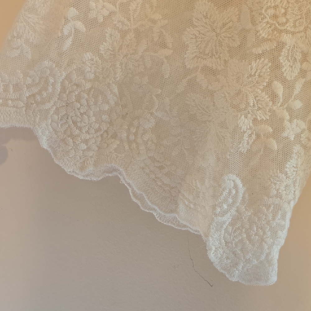 Chic White Lace Over Blouse Sz Lg - Picture 3 of 6